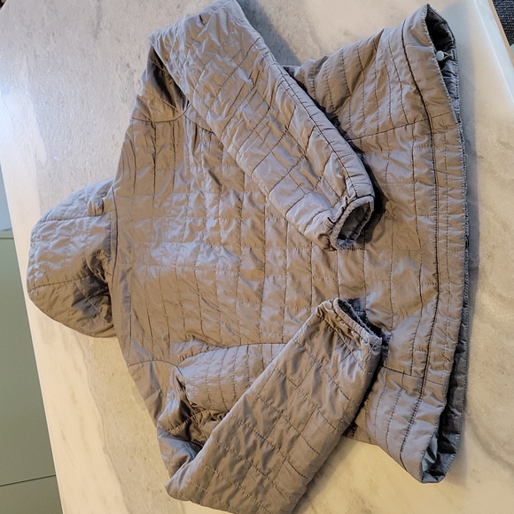 Women's Patagonia Nano Puff jacket, size M in gray - Picture 8 of 11